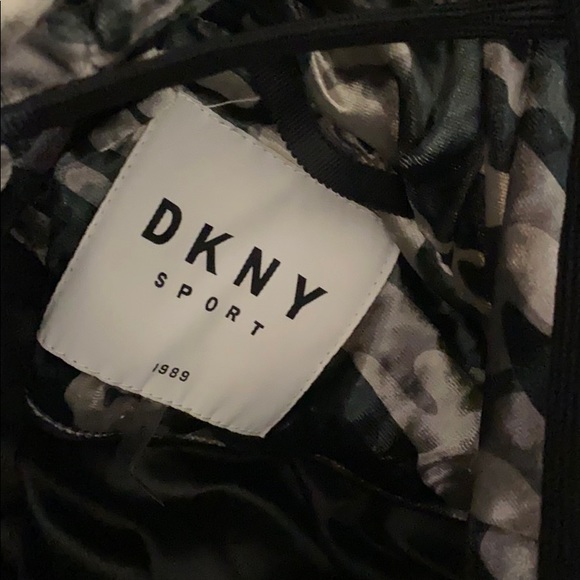Dkny sport jacket - Picture 3 of 5